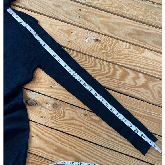 NWT Express Turtleneck Sweater Size Medium Women’s Black MSRP $70 - Picture 8 of 8